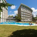 Gran De 3* Jaca