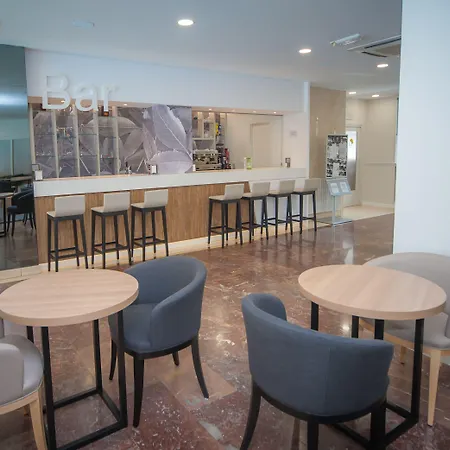 Hotel Gran De 3*